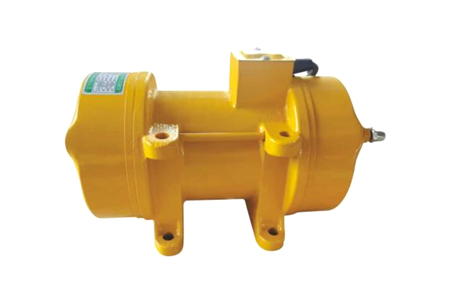 High efficiency concrete vibrator